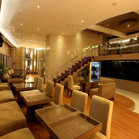 โรงแรมวีโอ ปาสเตอร์ บันดุง ภายนอก รูปภาพ