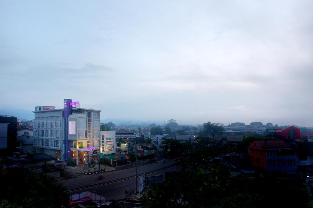 โรงแรมวีโอ ปาสเตอร์ บันดุง ภายนอก รูปภาพ